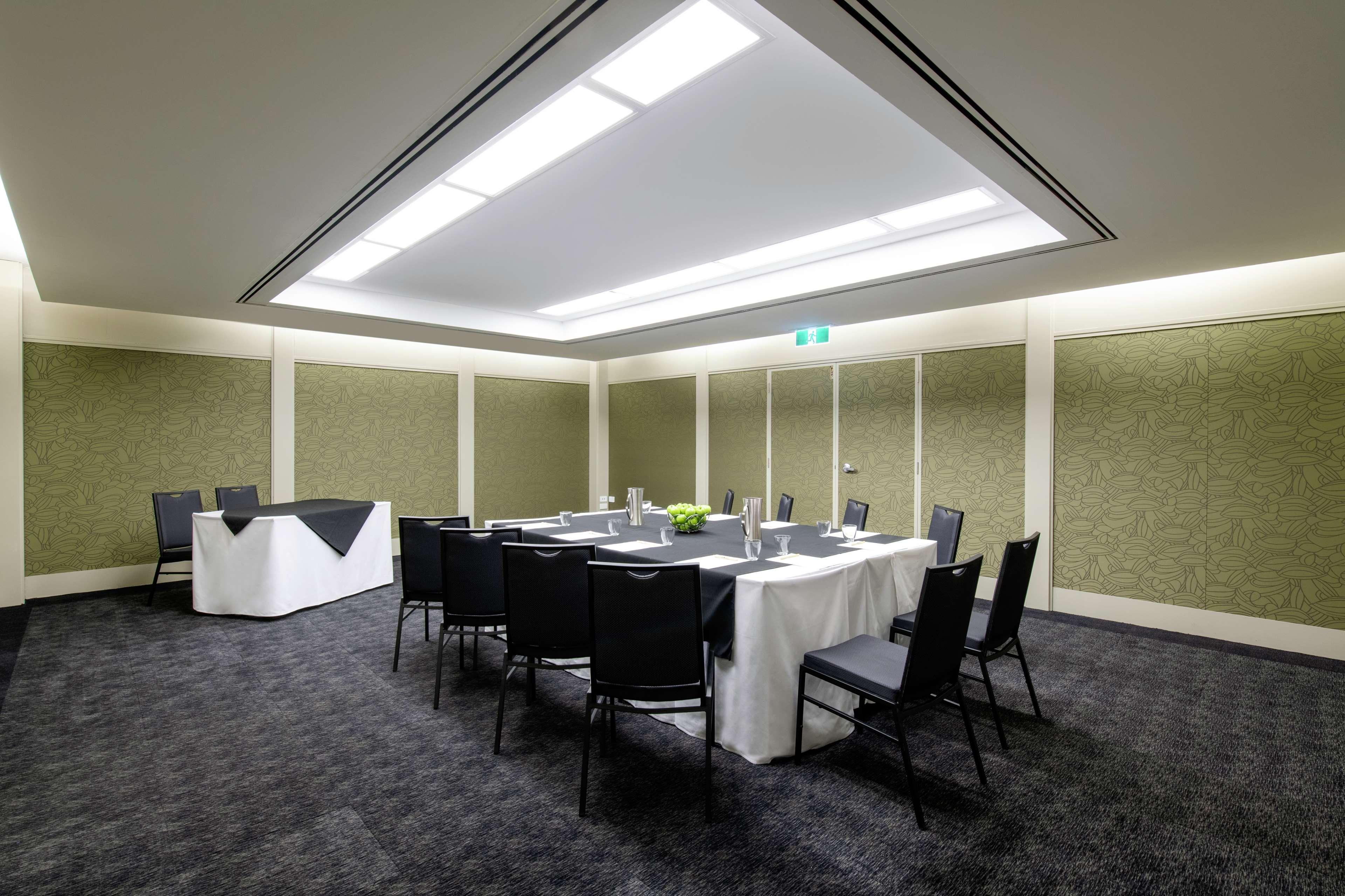 Hilton Garden Inn Даруин Екстериор снимка